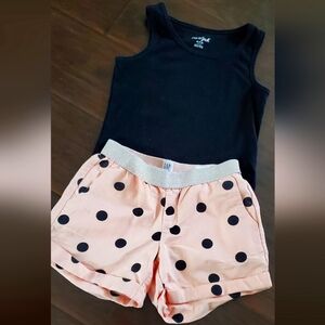 Girls Gap shorts Size small and tank